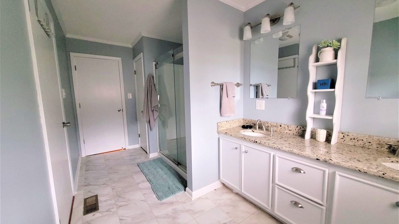 Photo of Bathroom in Mount Gilead