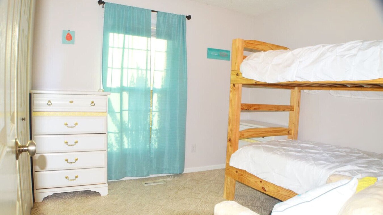 Photo of Bedroom in James City