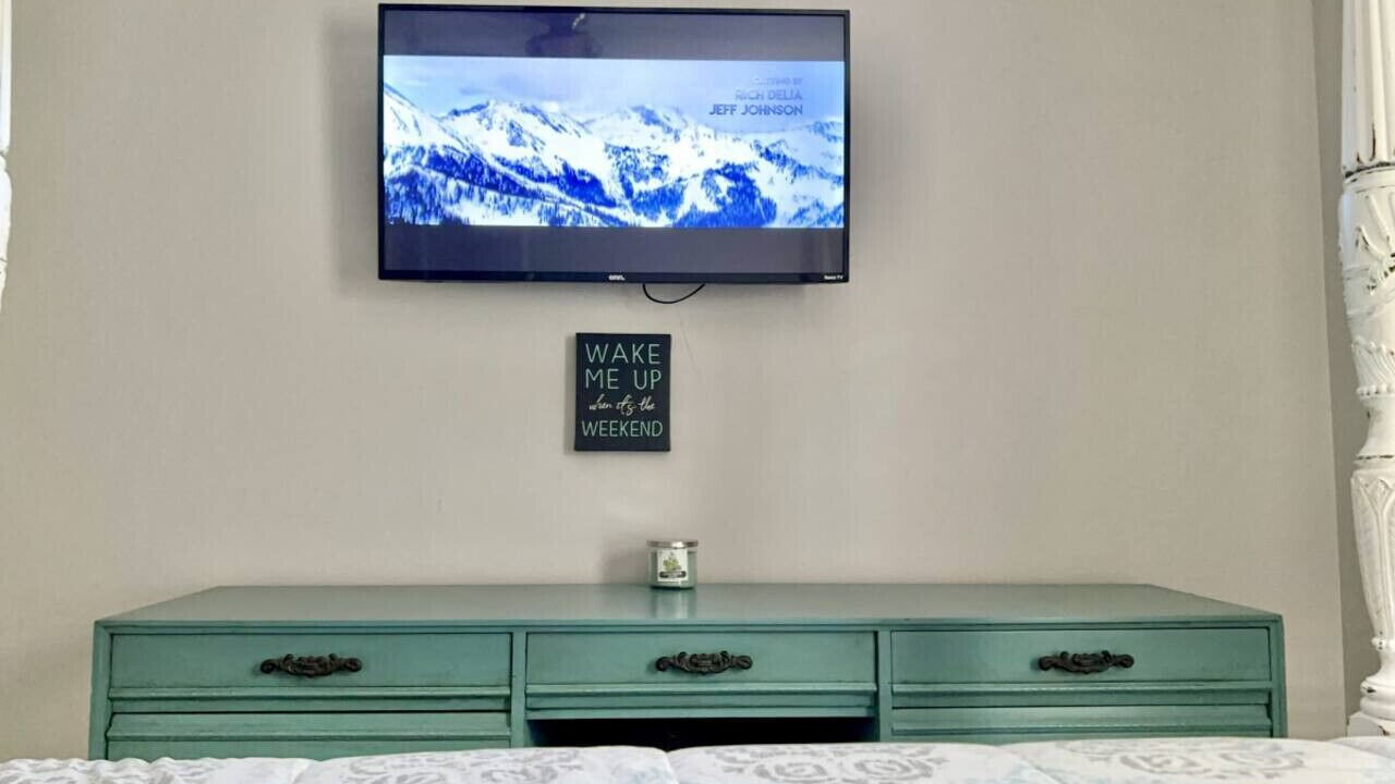 Photo of Bedroom in James City