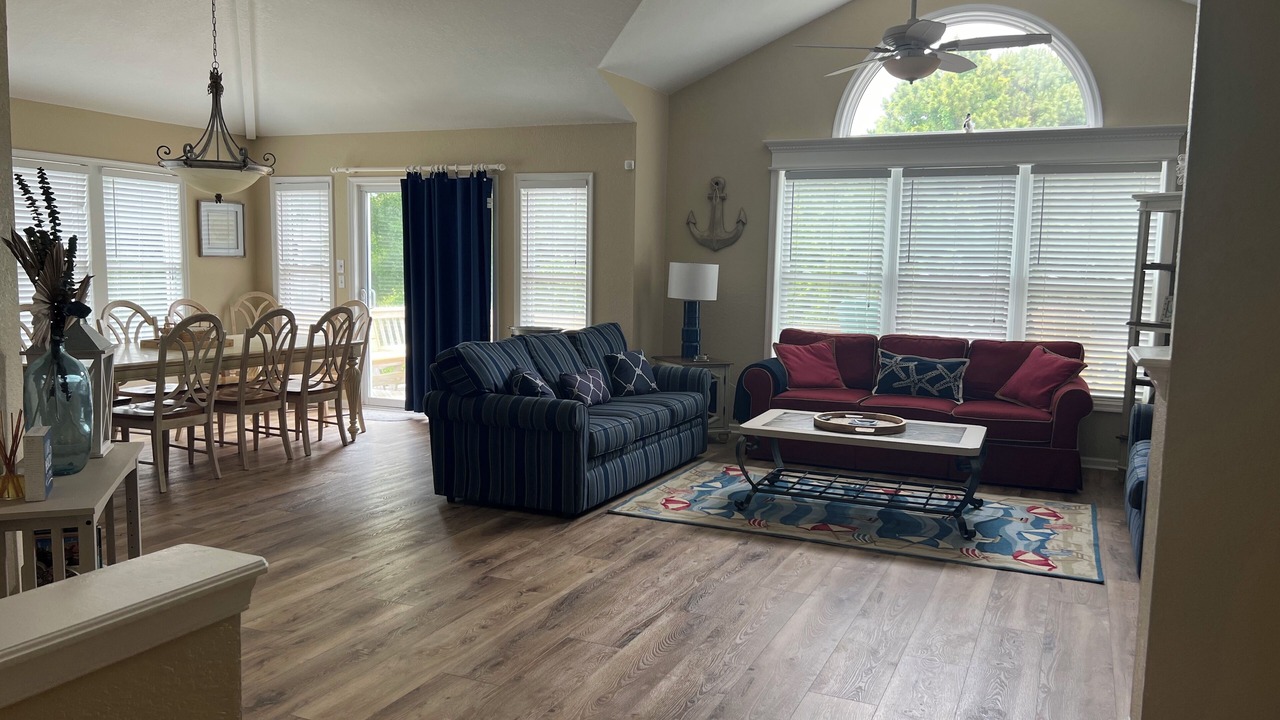 Photo of Livingroom in Sea Acres