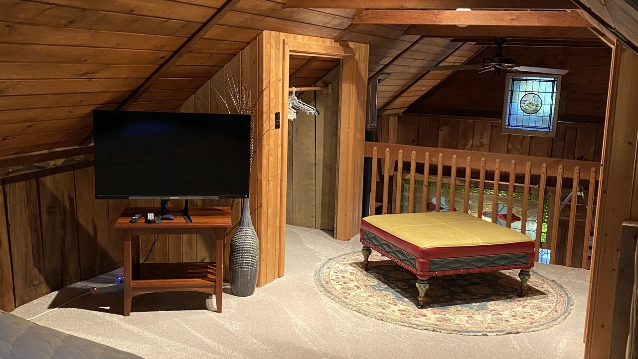 Photo of Bedroom in Sugar Grove
