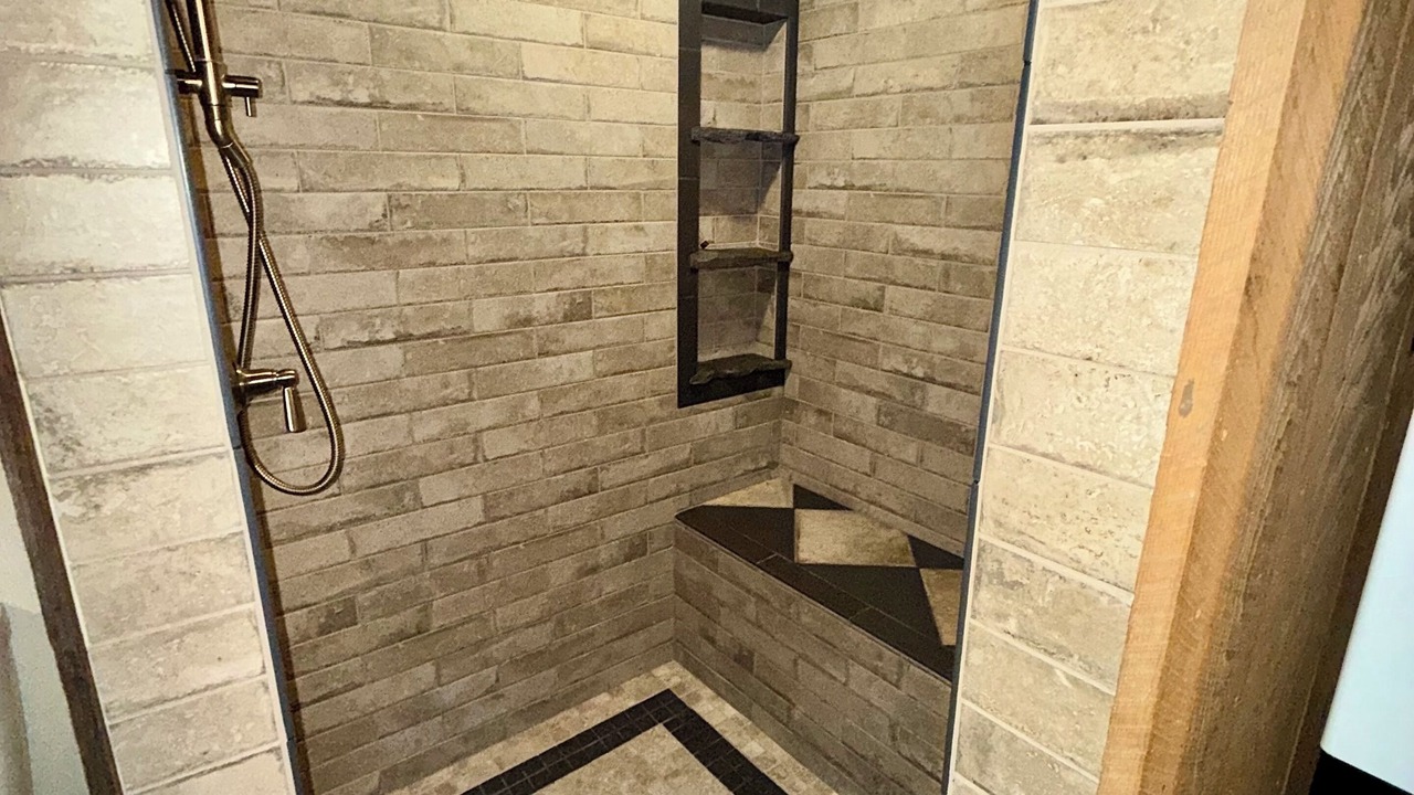 Photo of Bathroom in Sugar Grove