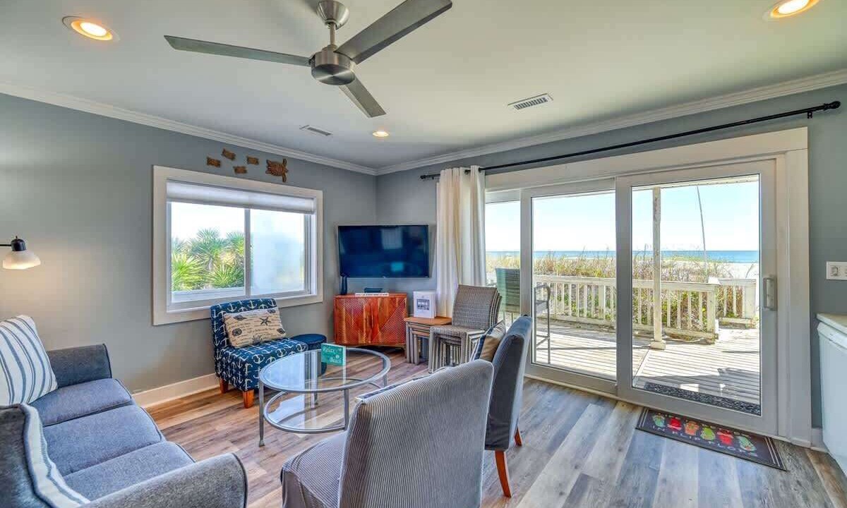 Photo of Bedroom in Topsail Beach