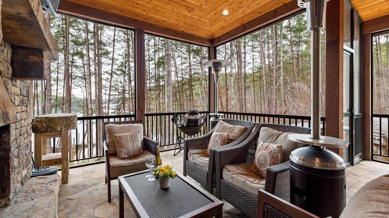 Photo of Livingroom in Nebo