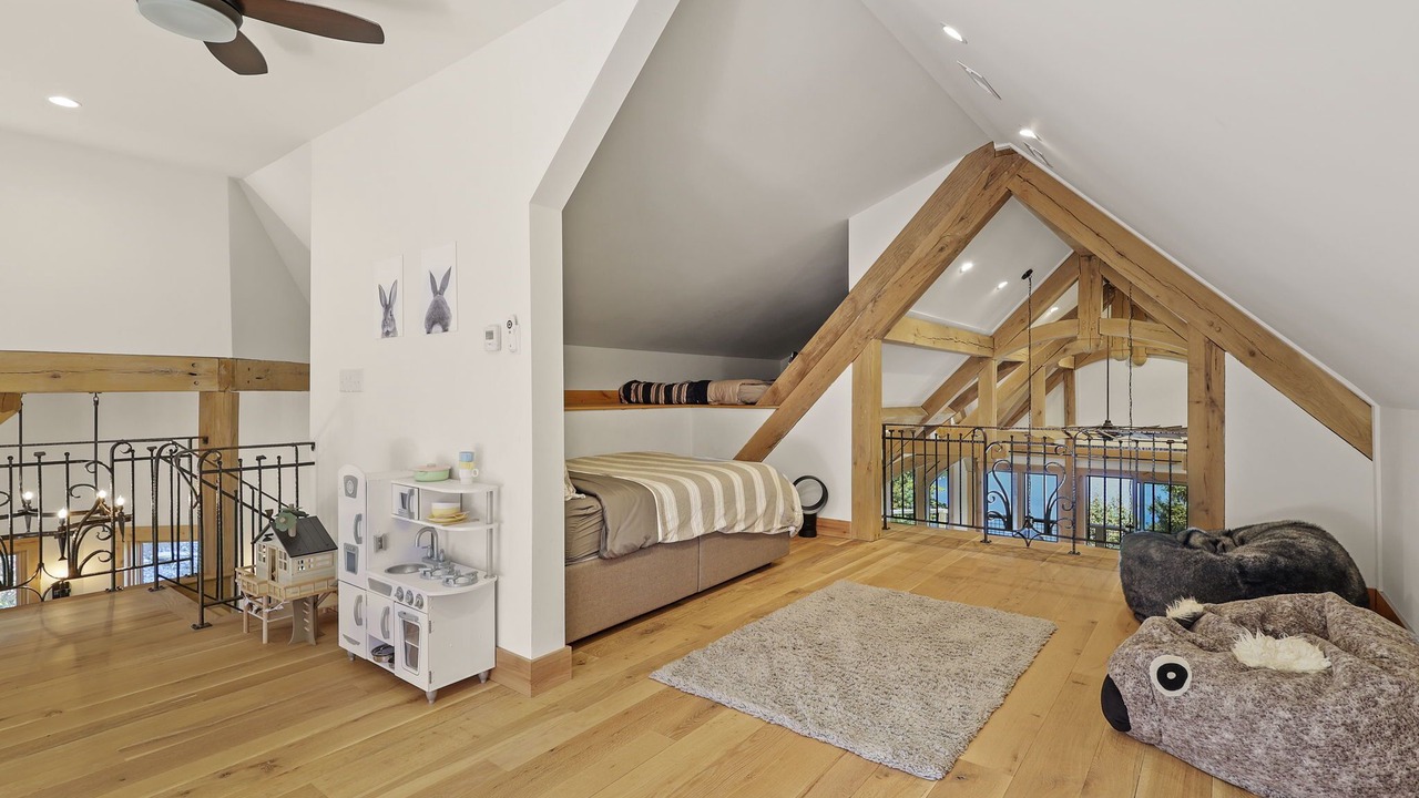 Photo of Bedroom in Forest Lake Heights