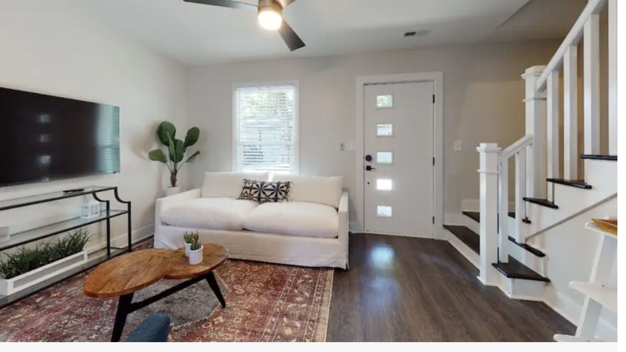Photo of Livingroom in Villa Heights