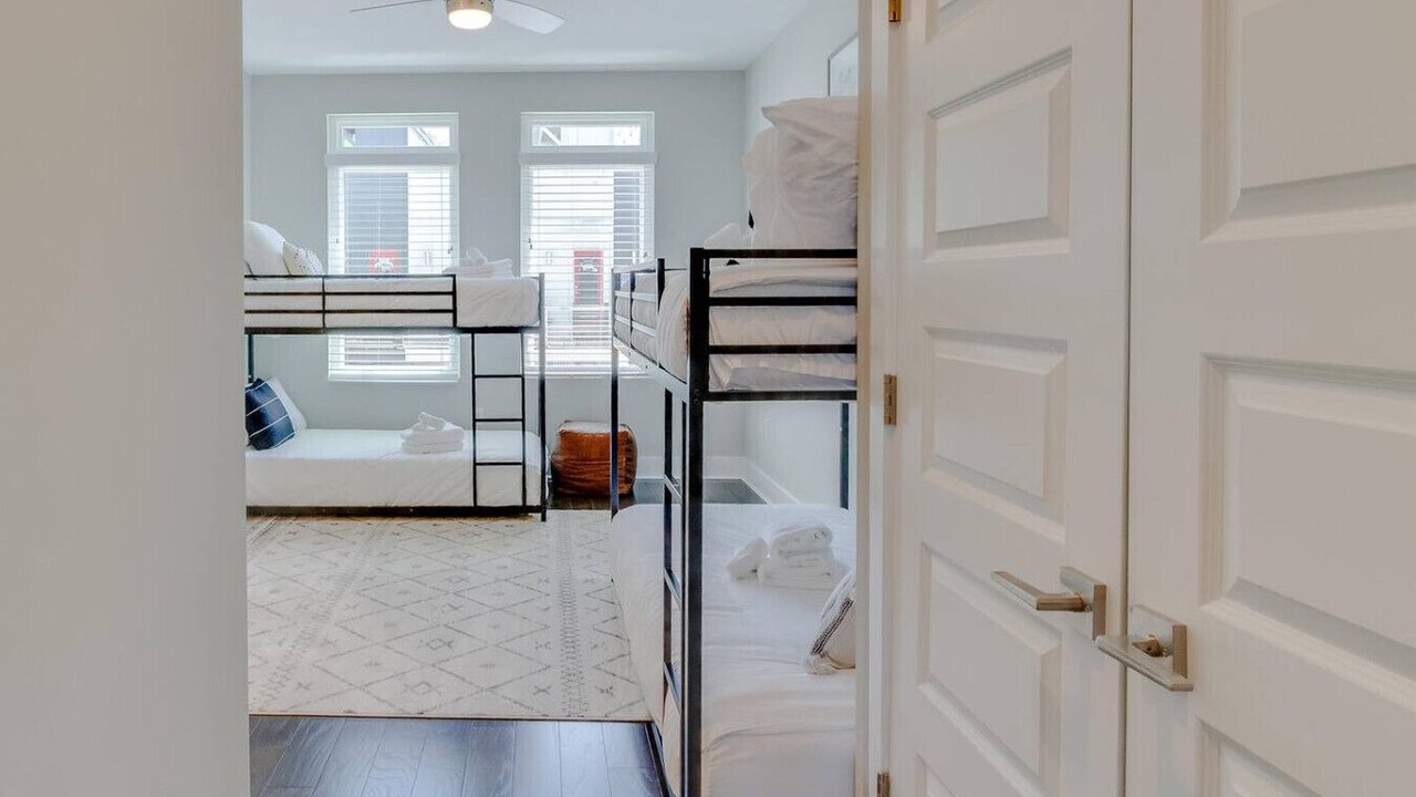 Photo of Bedroom in Hadley - Washington