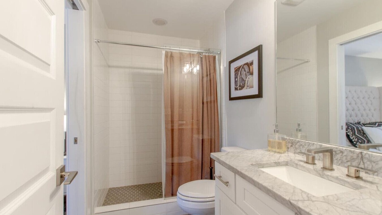 Photo of Bathroom in Hadley - Washington
