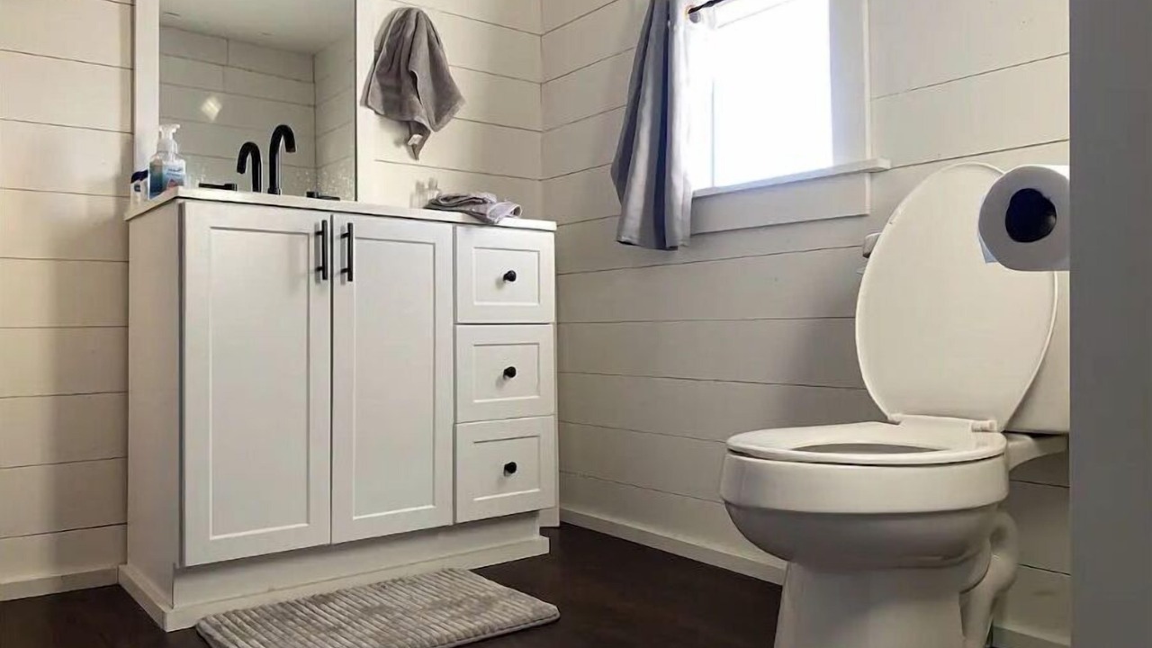 Photo of Bathroom in Southmont