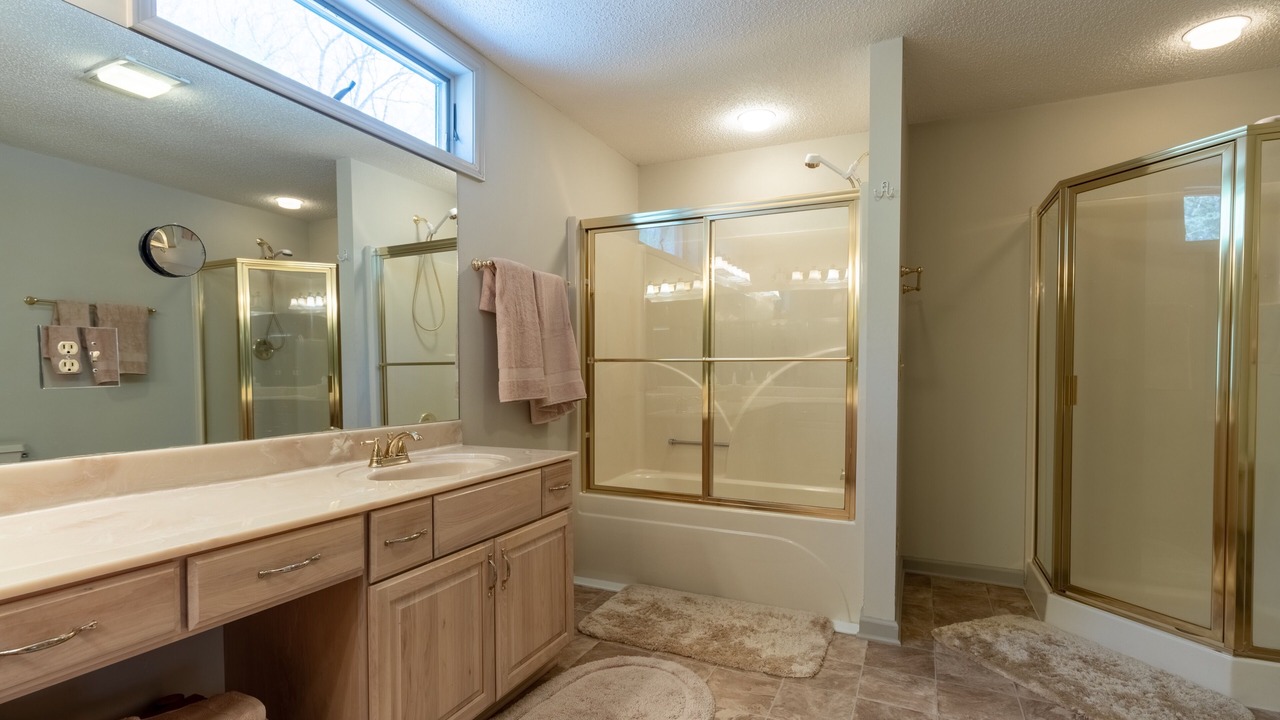 Photo of Bathroom in Glenville
