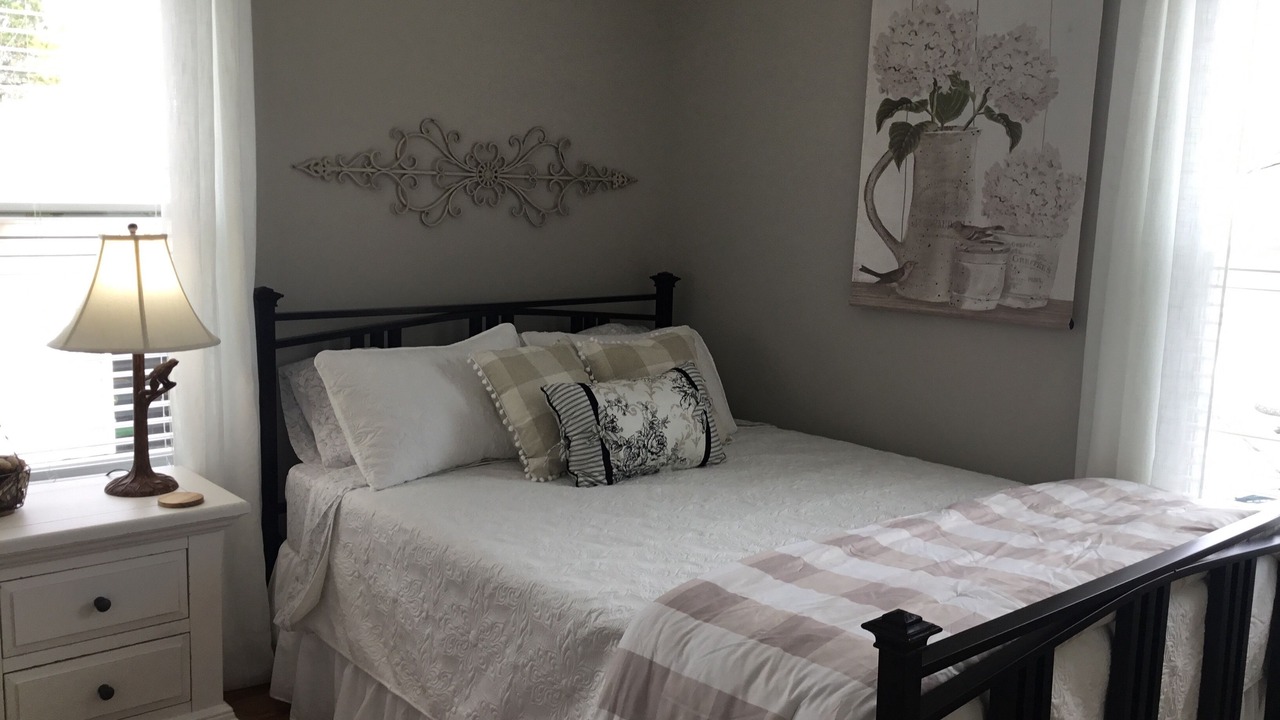 Photo of Bedroom in Hudson
