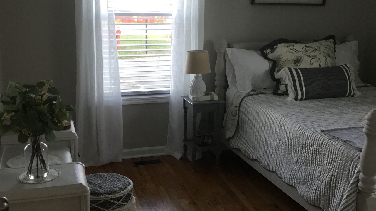 Photo of Bedroom in Hudson