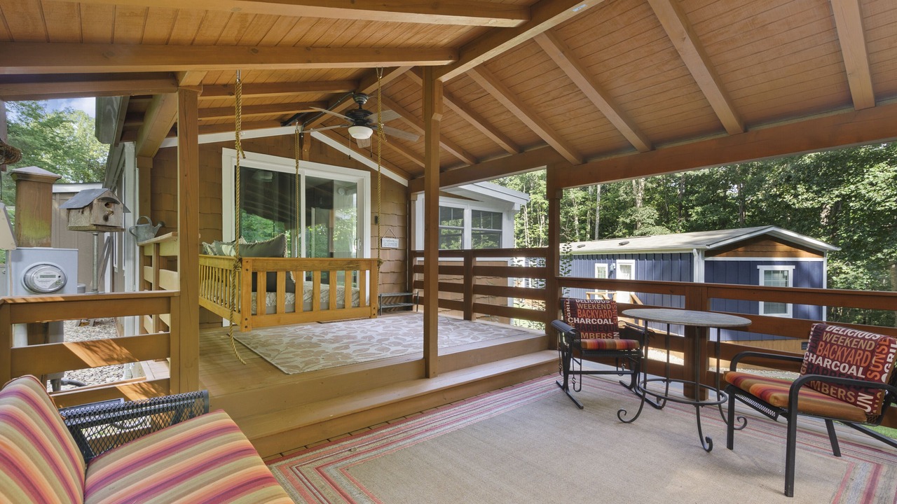 Photo of Patio Balcony in Flat Rock