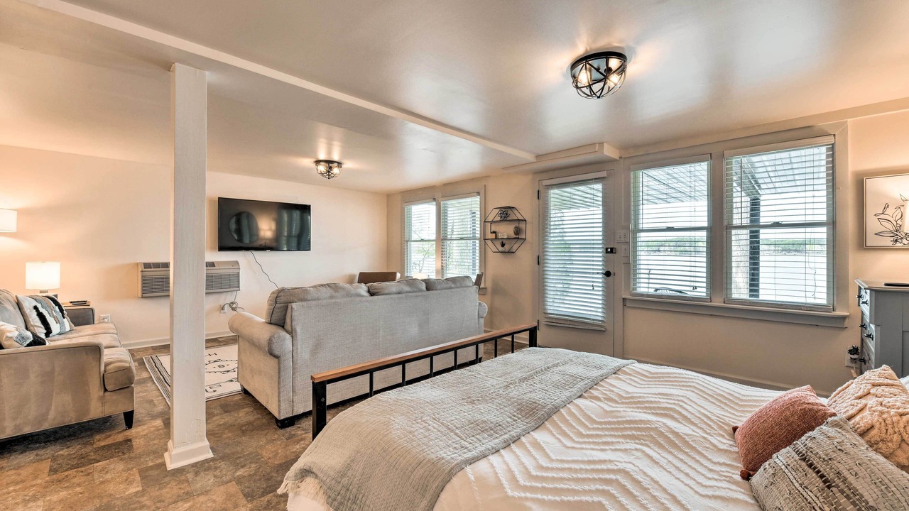Photo of Bedroom in Troutman
