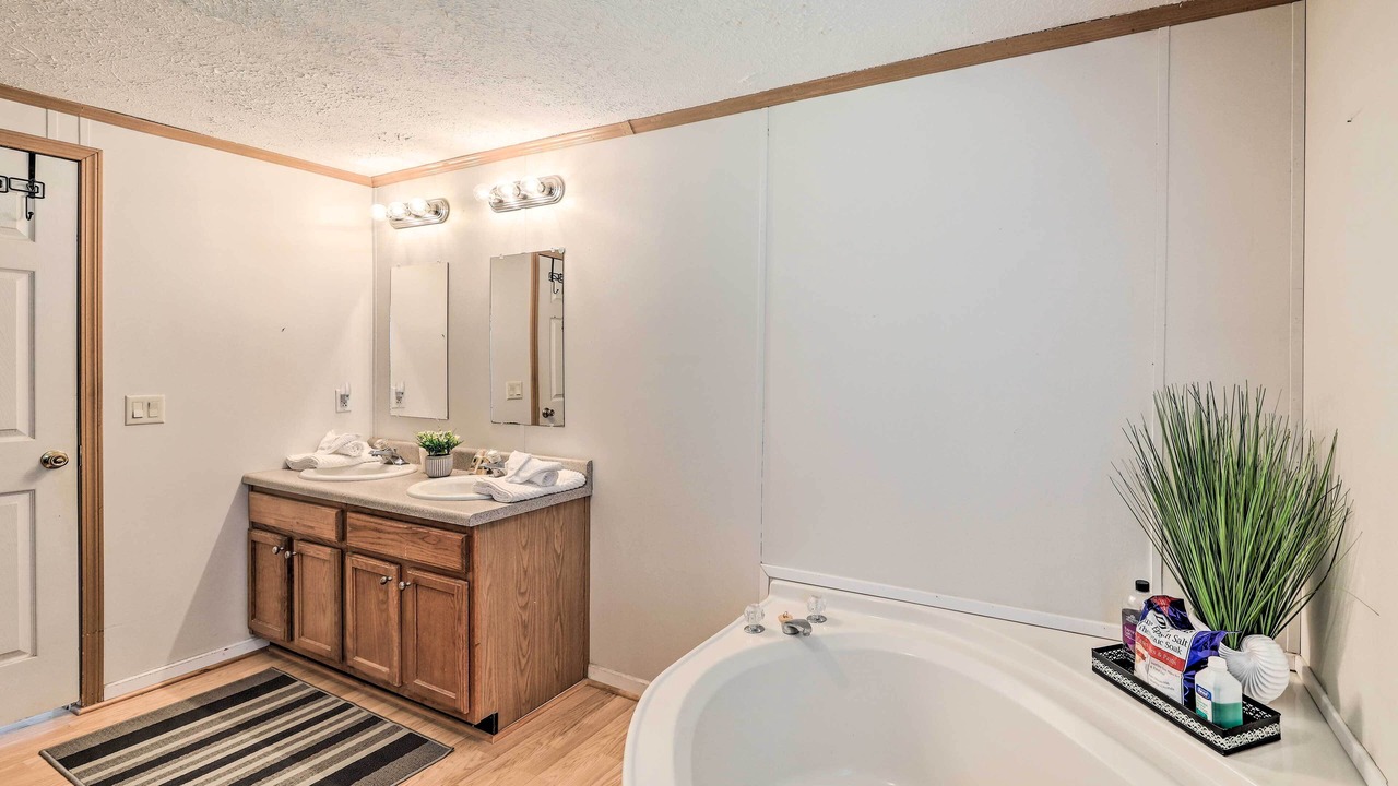 Photo of Bathroom in Minnesott Beach