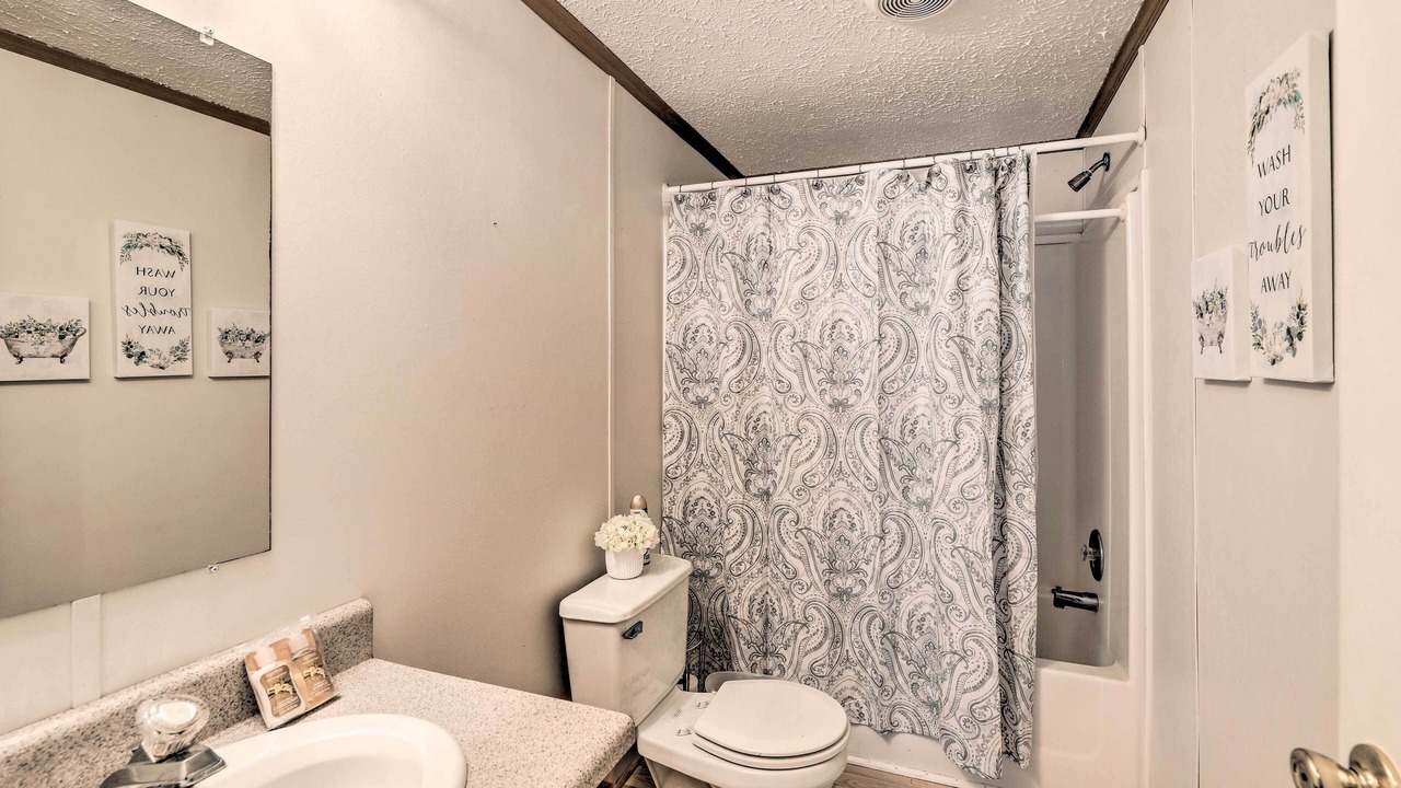 Photo of Bathroom in Minnesott Beach