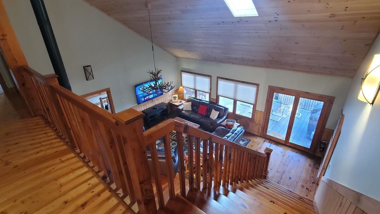 Photo of Livingroom in West Jefferson