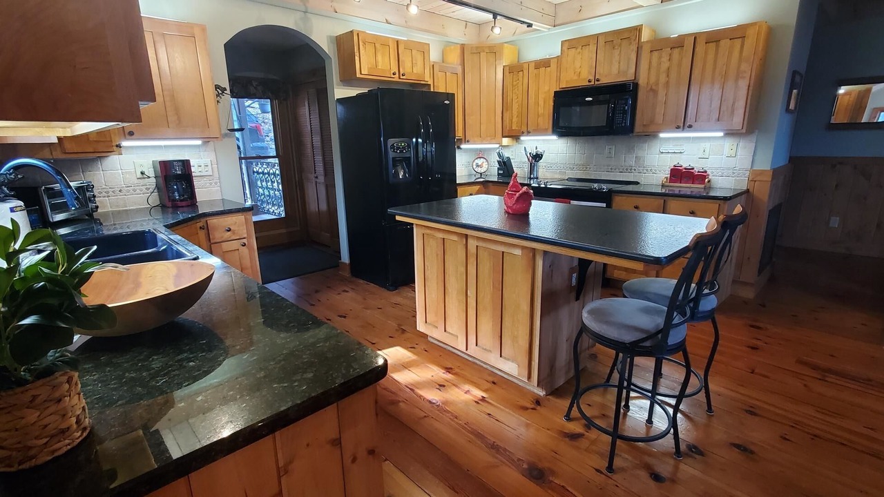 Photo of Kitchen in West Jefferson