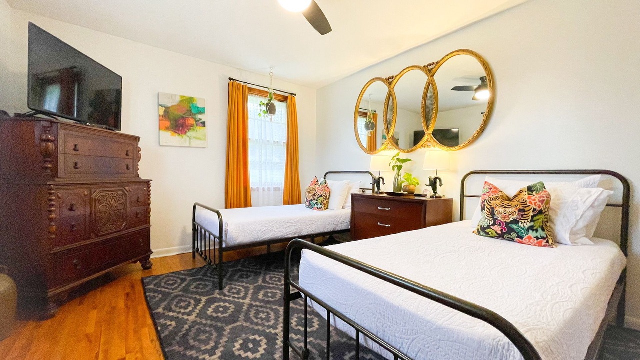 Photo of Bedroom in Parkwood Estates