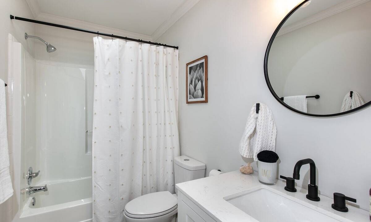 Photo of Bathroom in Oakley