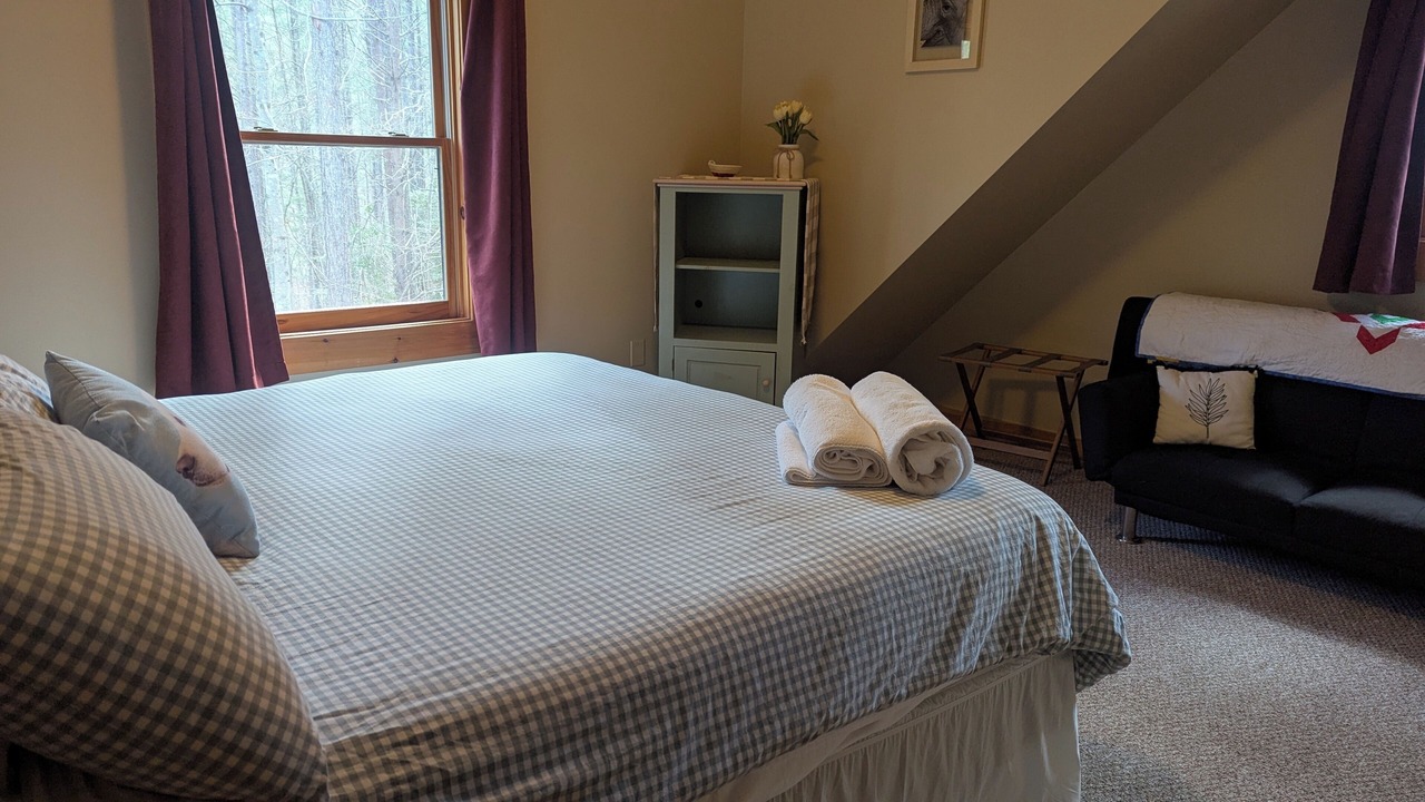 Photo of Bedroom in Bostic