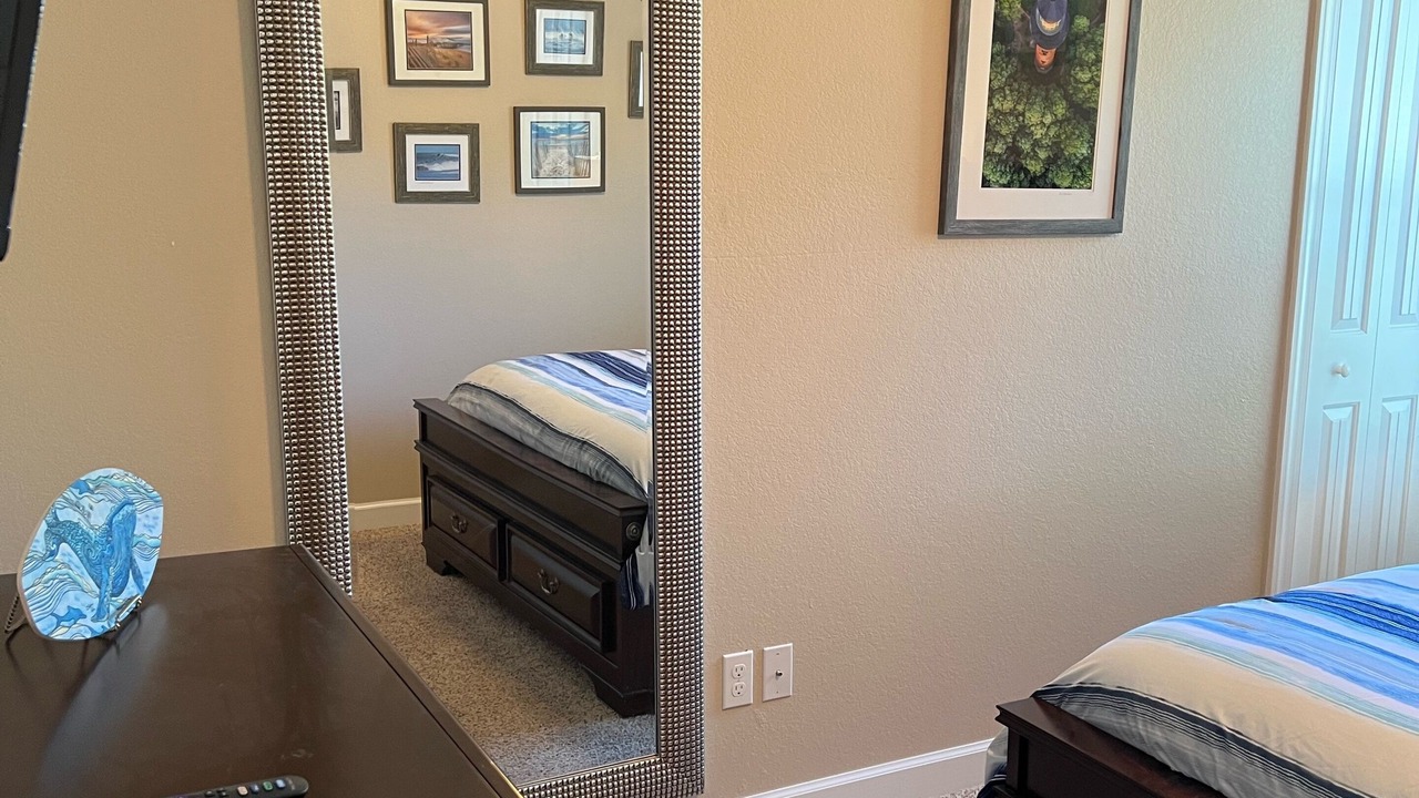 Photo of Bedroom in Colington