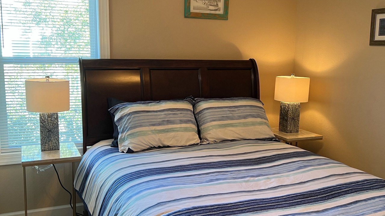 Photo of Bedroom in Colington