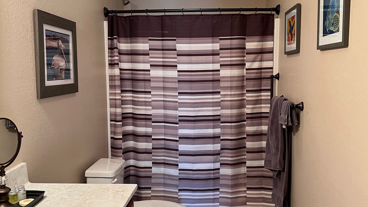 Photo of Bathroom in Colington