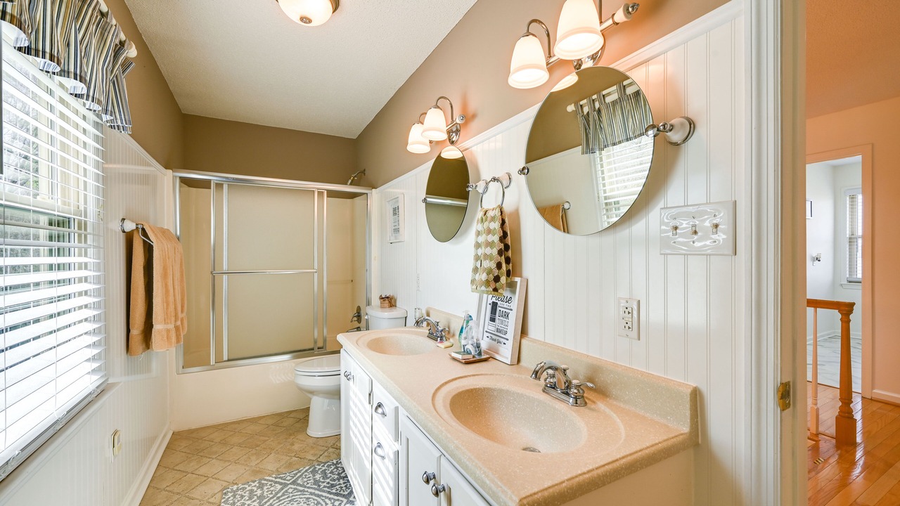 Photo of Bathroom in Roanoke Rapids