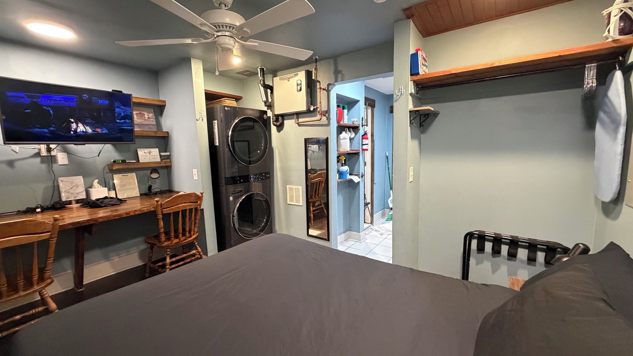 Photo of Bedroom in Charlotte Park