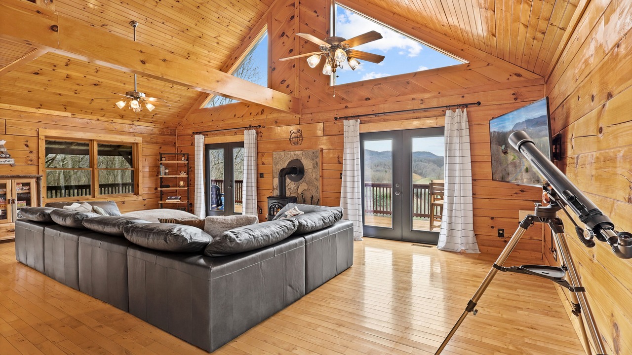 Photo of Livingroom in Ashe County