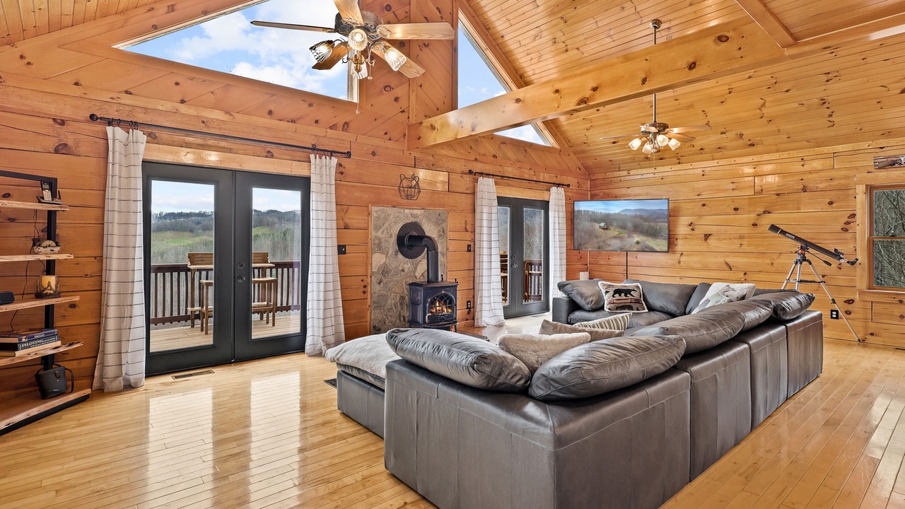 Photo of Livingroom in Ashe County