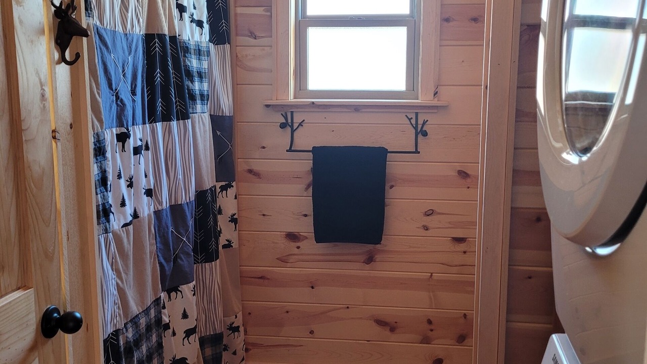 Photo of Bathroom in Murphy