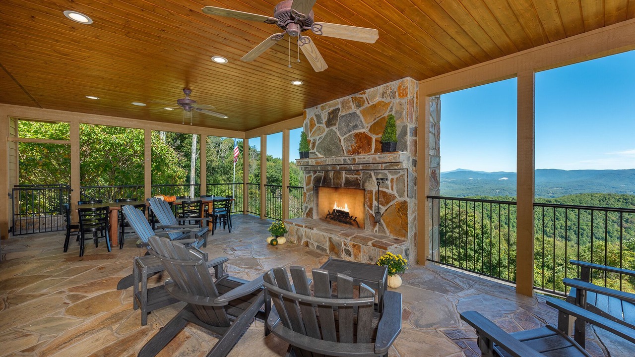 Photo of Outdoor in Spruce Pine