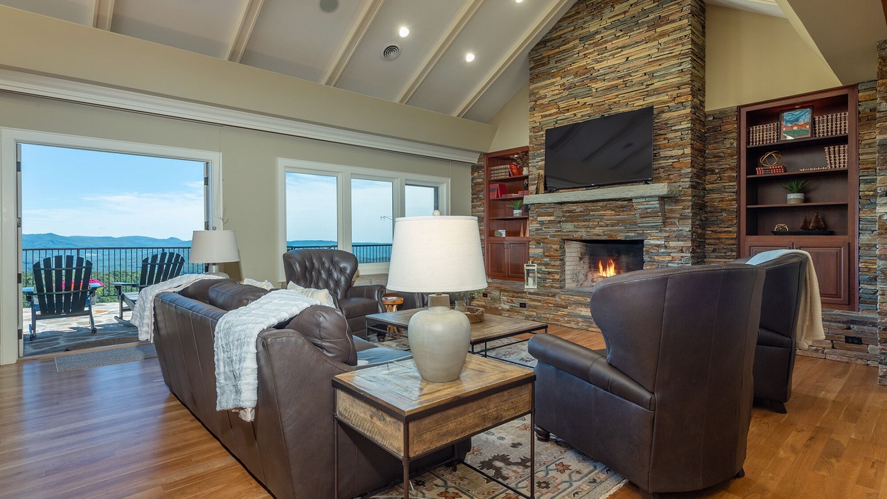 Photo of Livingroom in Spruce Pine