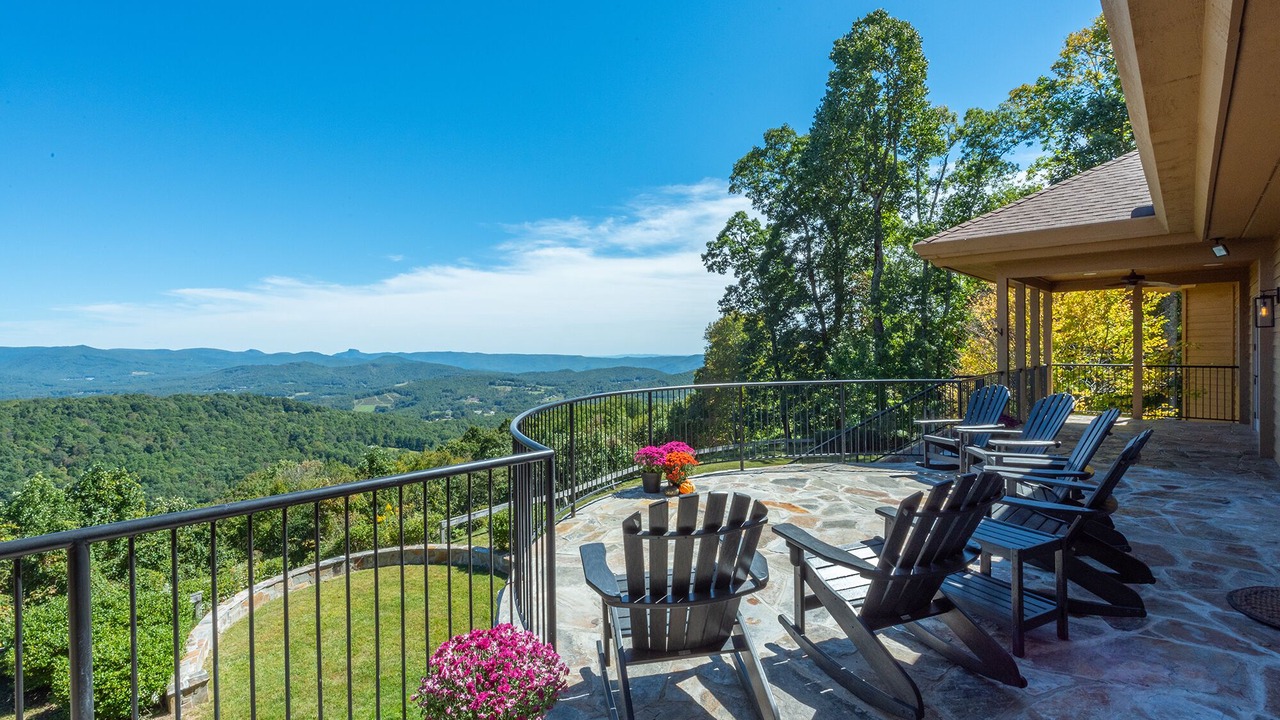 Photo of Patio Balcony in Spruce Pine