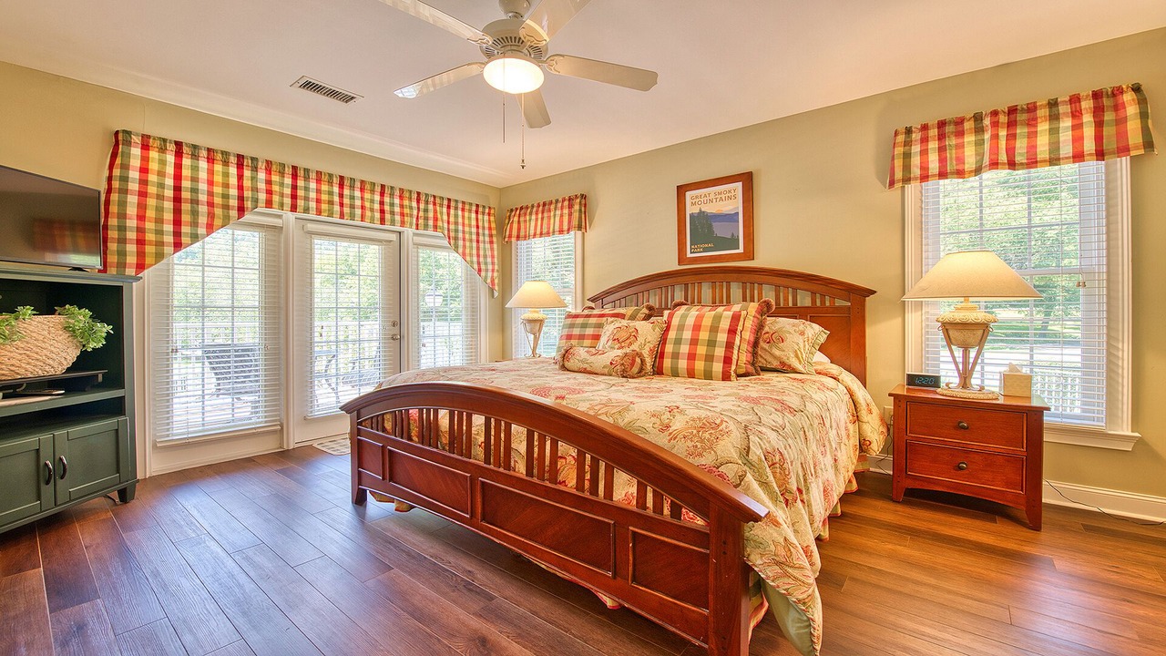 Photo of Bedroom in Maggie Valley