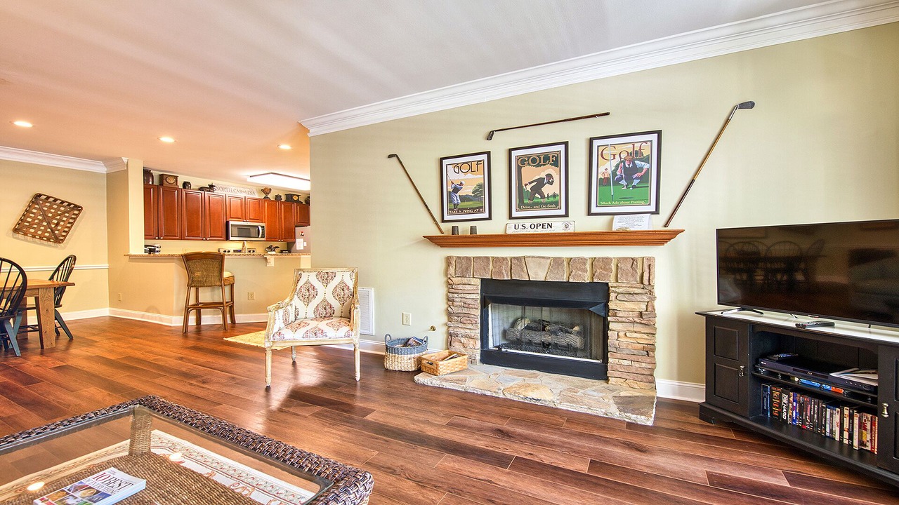Photo of Livingroom in Maggie Valley