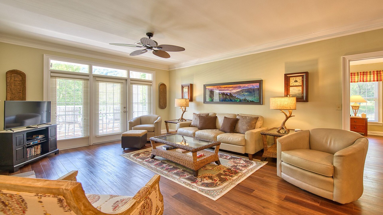 Photo of Livingroom in Maggie Valley