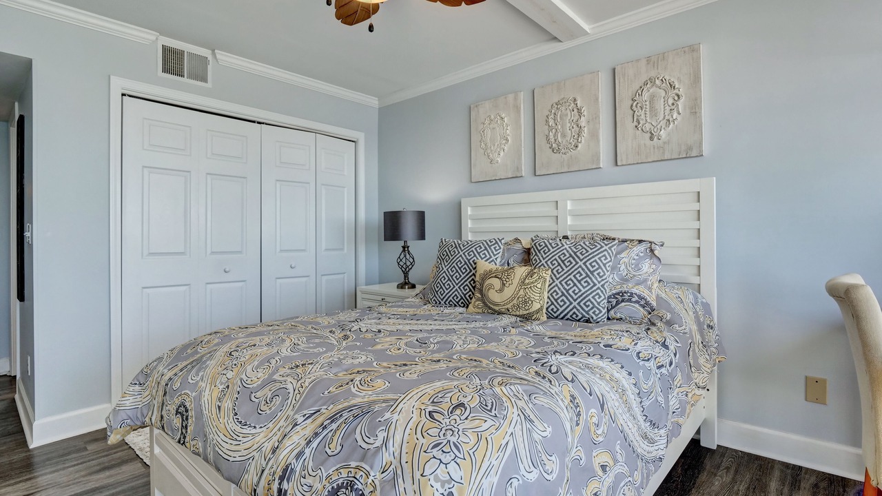 Photo of Bedroom in Wilmington Beach