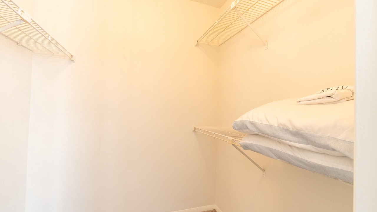 Photo of Bedroom in Sharon Woods