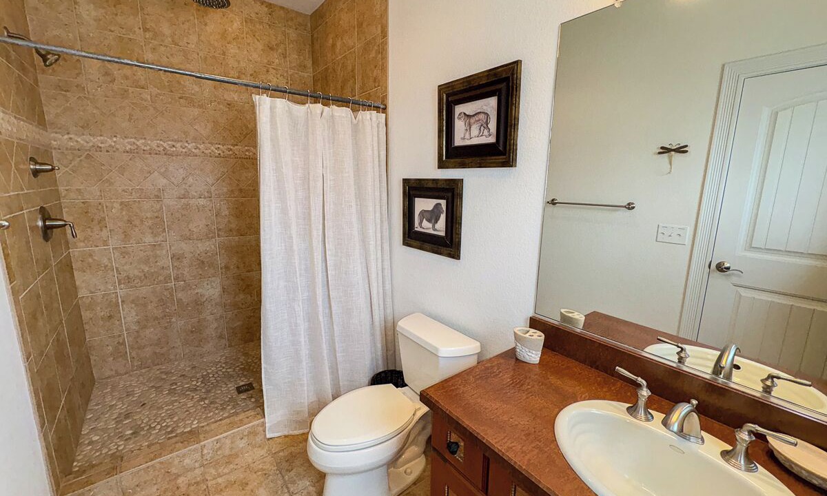 Photo of Bathroom in Southern Shores