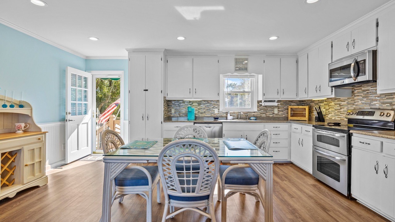 Photo of Kitchen in Emerald Isle