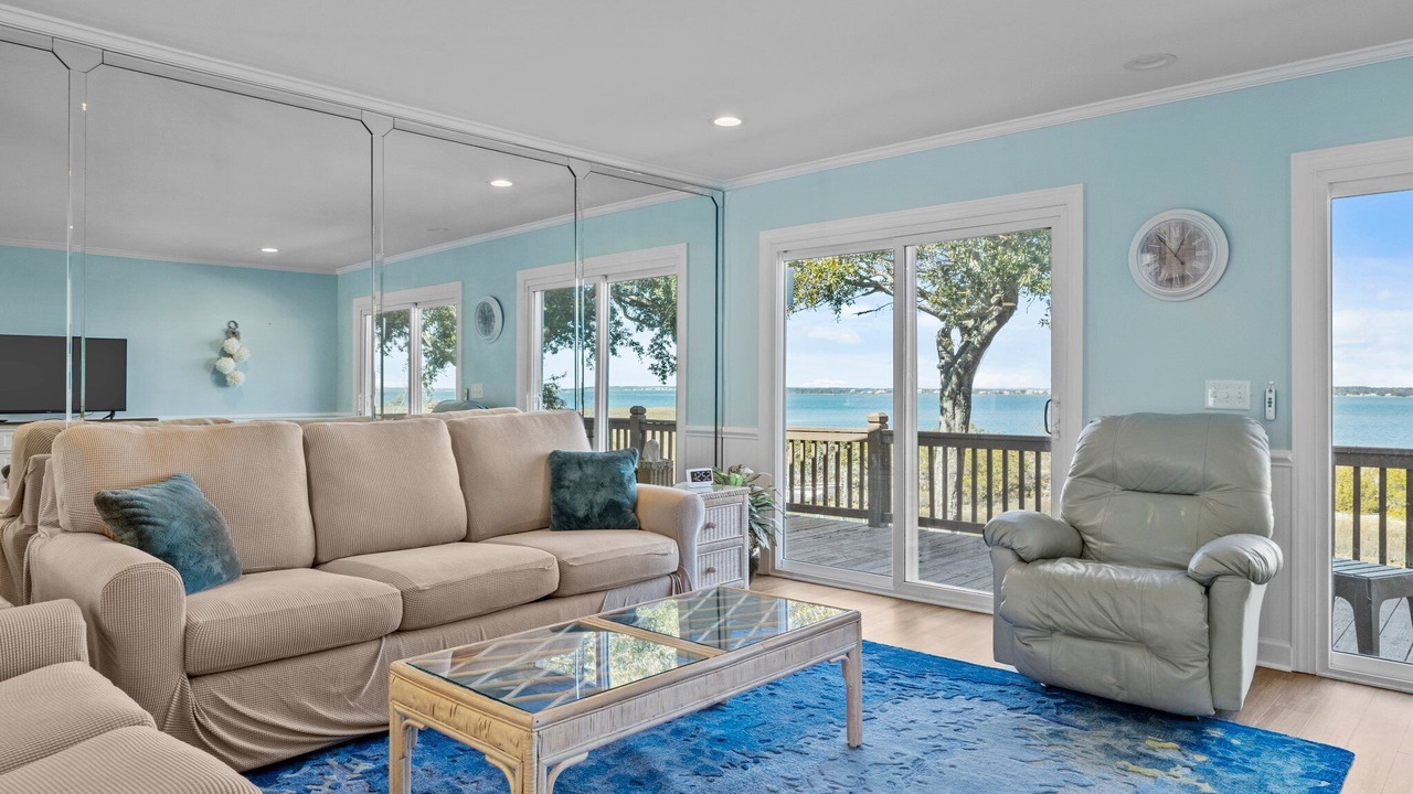 Photo of Livingroom in Emerald Isle
