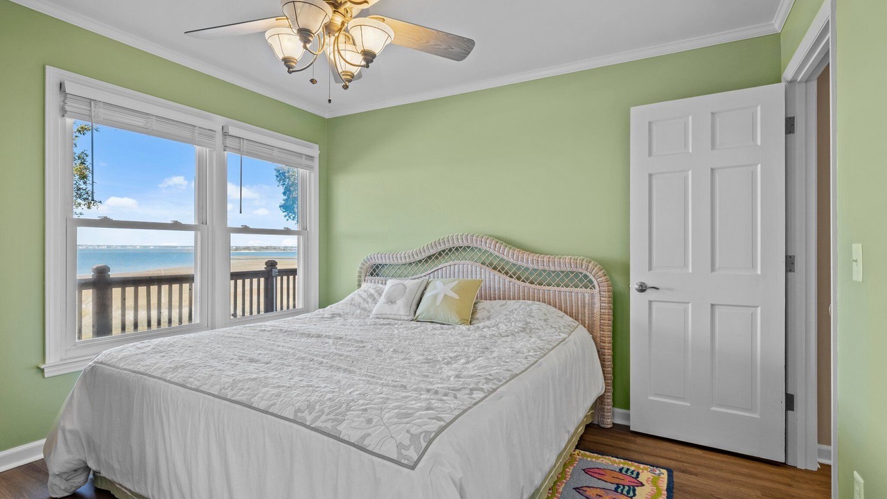 Photo of Bedroom in Emerald Isle