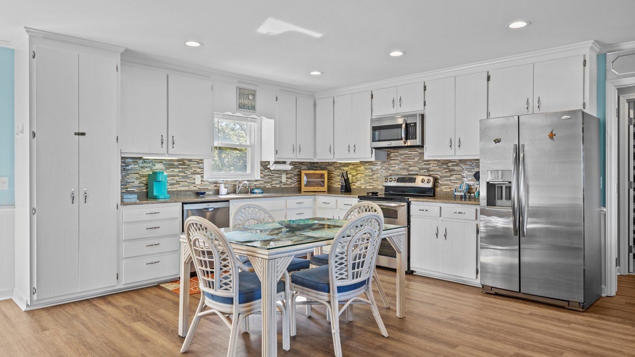 Photo of Kitchen in Emerald Isle