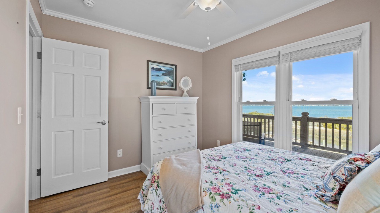 Photo of Bedroom in Emerald Isle