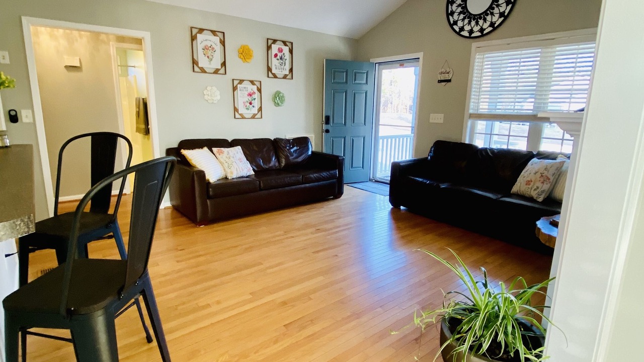 Photo of Livingroom in Franklinton