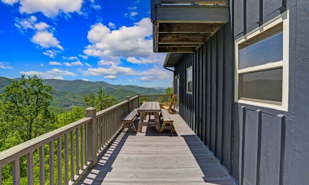 Photo of Outdoor in Hayesville