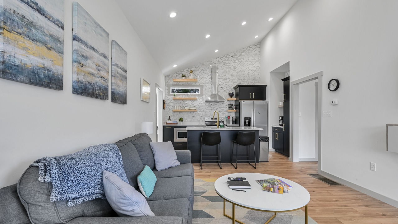 Photo of Livingroom in Weaverville